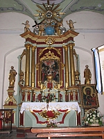 o�tarz w kaplicy �w. Huberta
